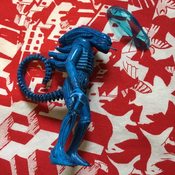 Super 7 ReAction Blue Dwarf Star ALIEN Blind Box Action Figure - Picture 2 of 7